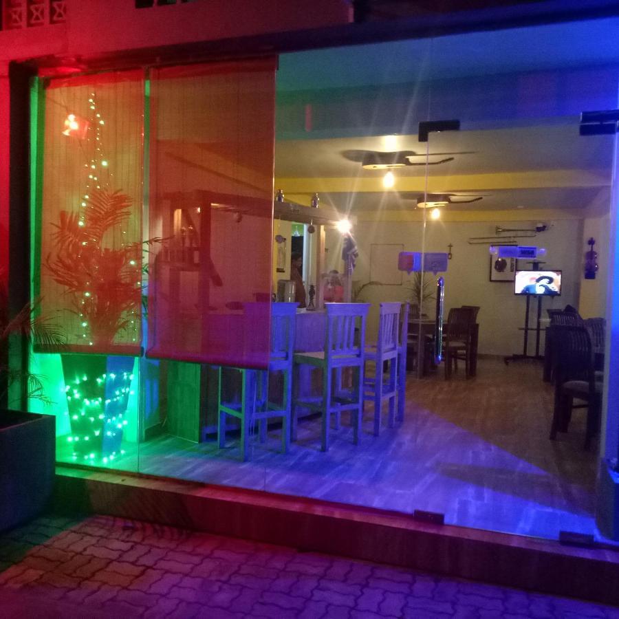 This Is It Airport Hotel And Restaurant Negombo Luaran gambar