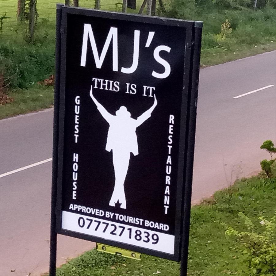This Is It Airport Hotel And Restaurant Negombo Luaran gambar