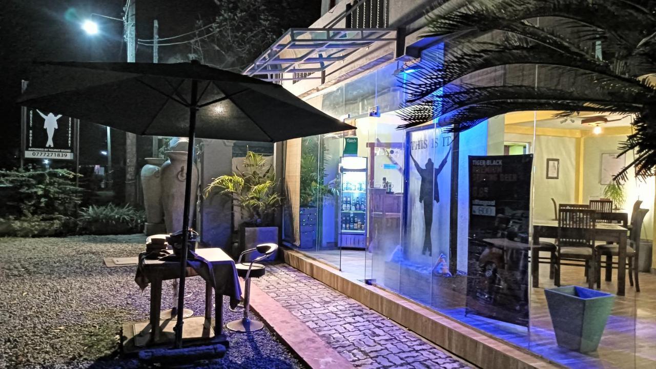This Is It Airport Hotel And Restaurant Negombo Luaran gambar
