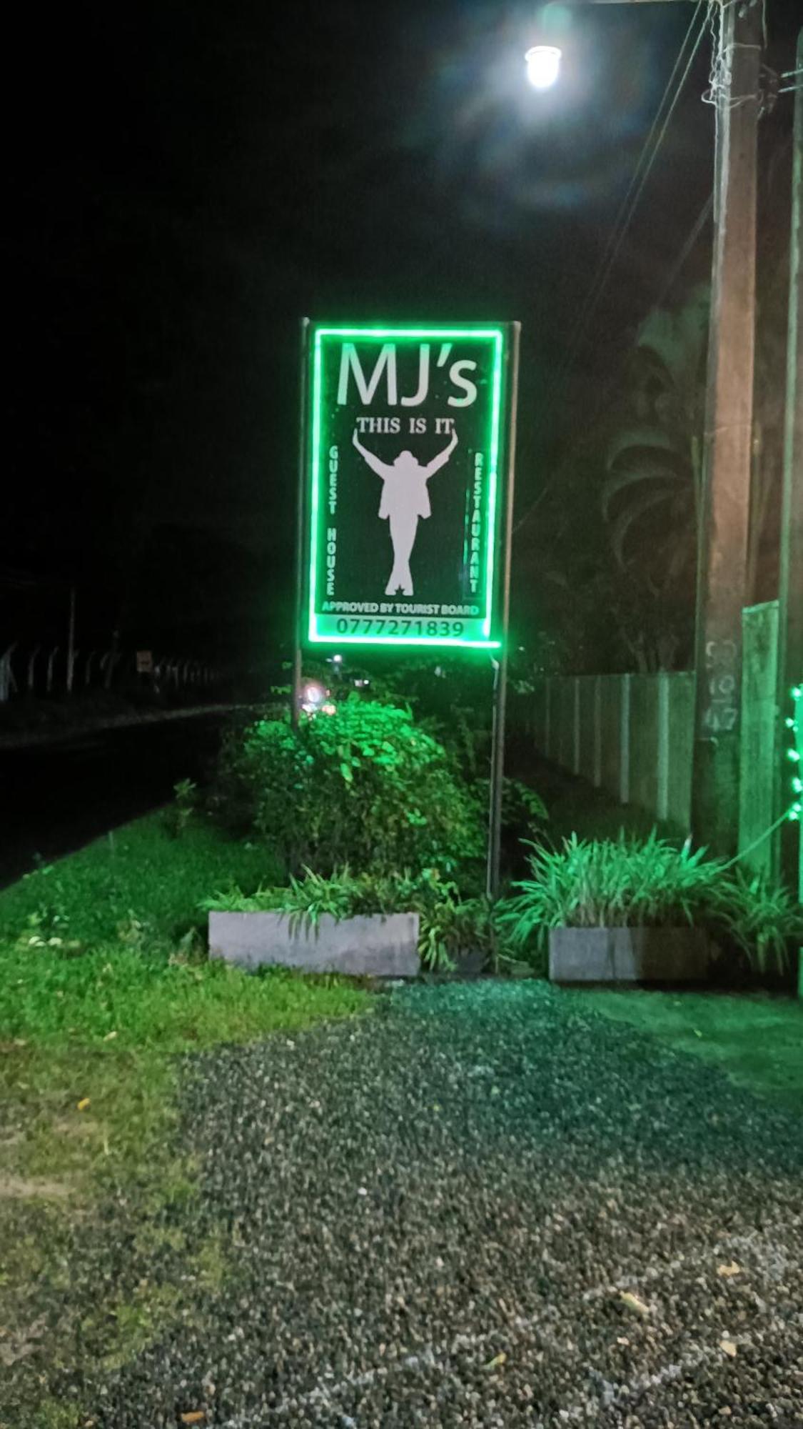 This Is It Airport Hotel And Restaurant Negombo Luaran gambar